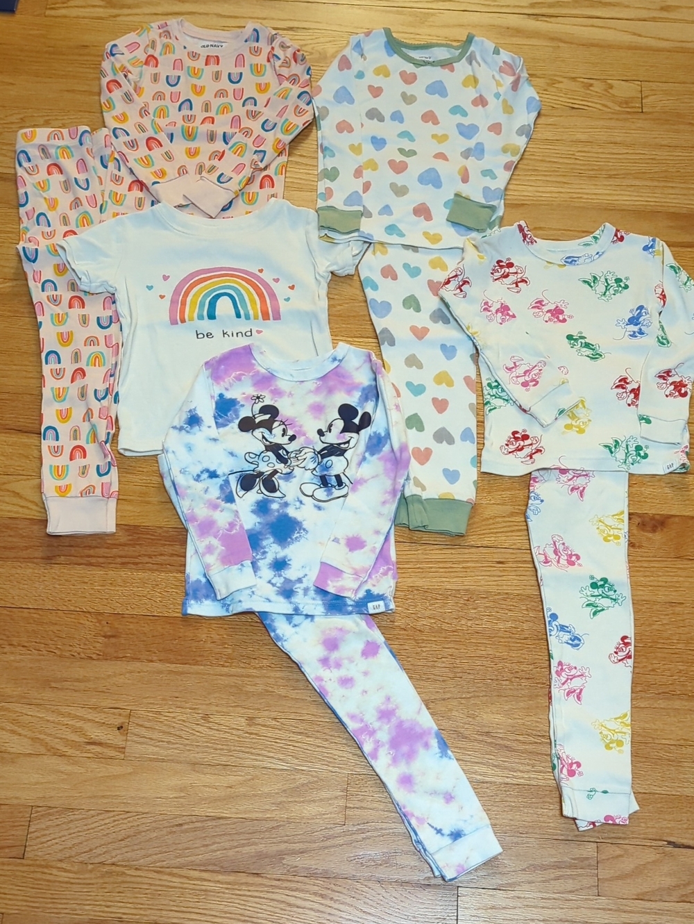 Girls Size 5T Pajamas